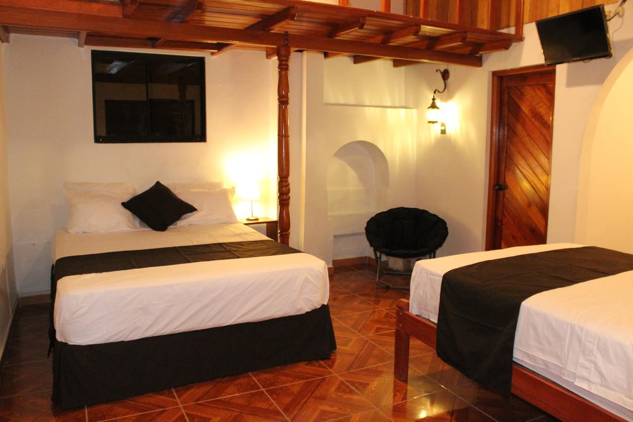 Epoca Iquitos Hotel Buitenkant foto