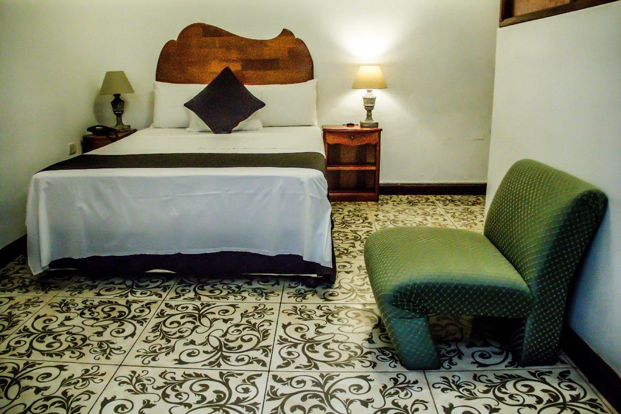 Epoca Iquitos Hotel Buitenkant foto