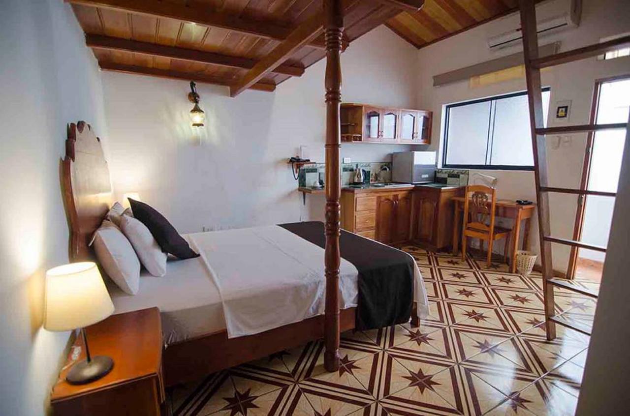 Epoca Iquitos Hotel Buitenkant foto
